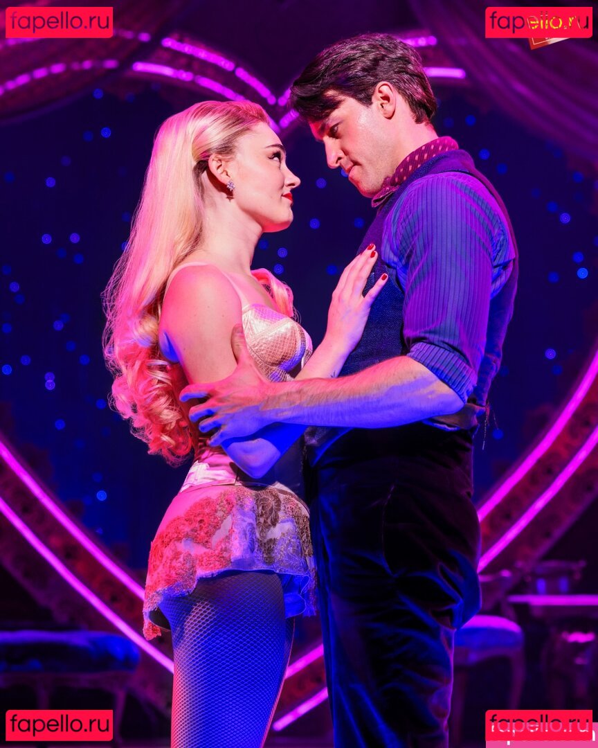 Meg Donnelly / megdonnelly Onlyfans Photo Gallery 