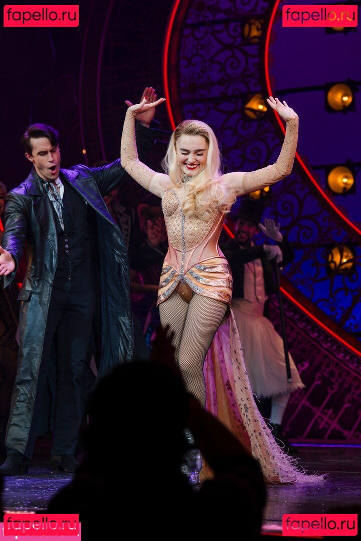 Meg Donnelly / megdonnelly Onlyfans Photo Gallery 