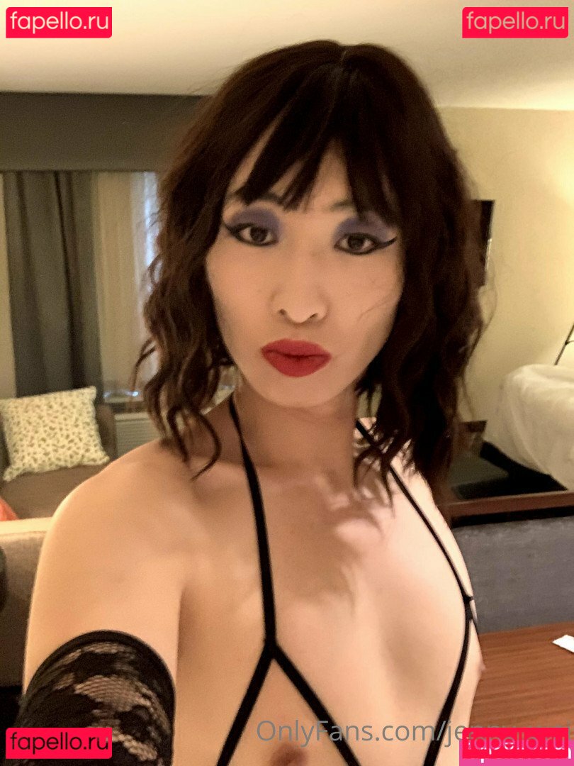 Jenny Wei / https: / jenny_wei / jennyywei Onlyfans Photo Gallery 