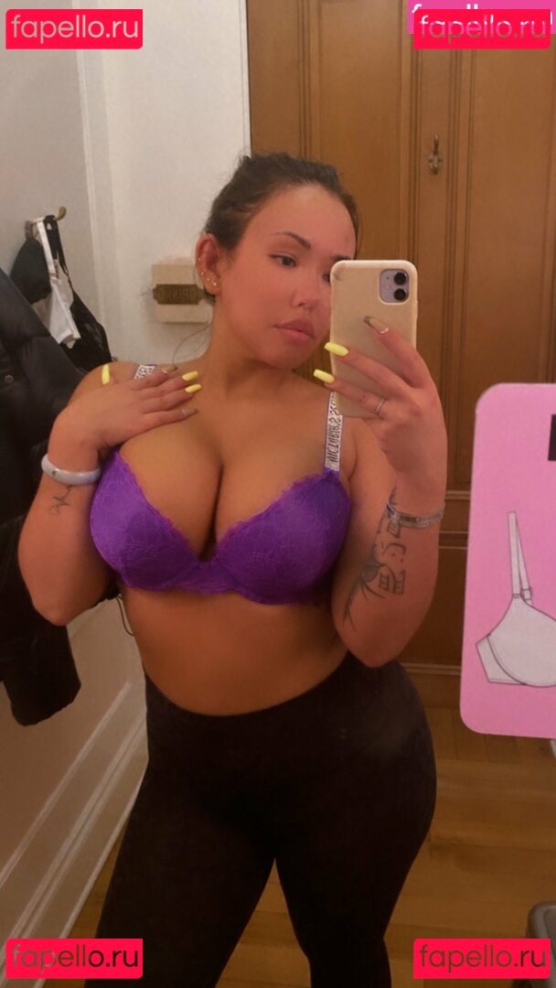 halfvietbarbie Onlyfans Photo Gallery 