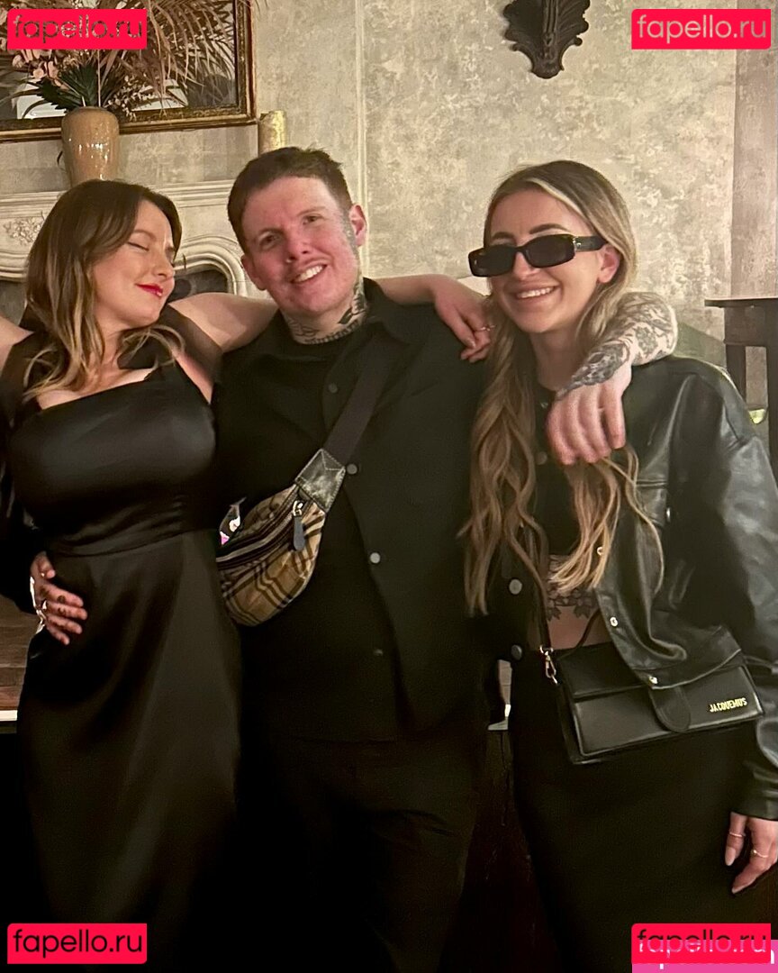 Dakota Blue Richards / dakotabluerichards Onlyfans Photo Gallery 