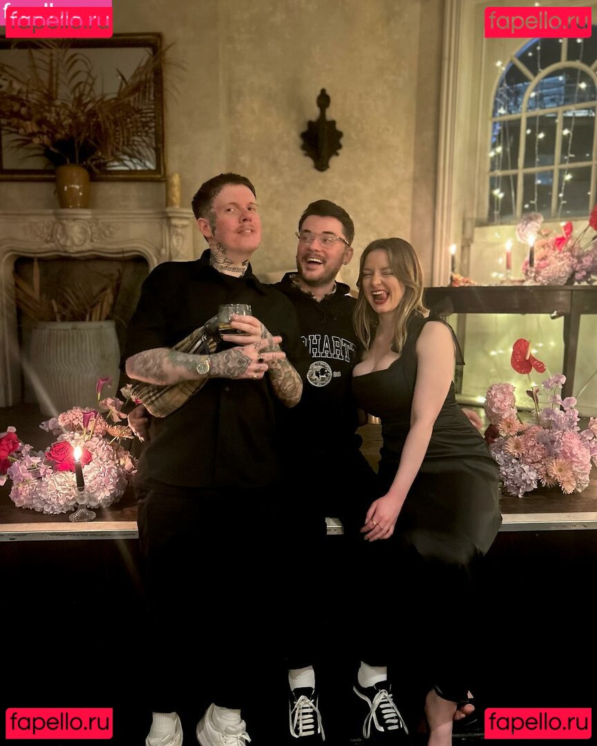 Dakota Blue Richards / dakotabluerichards Onlyfans Photo Gallery 