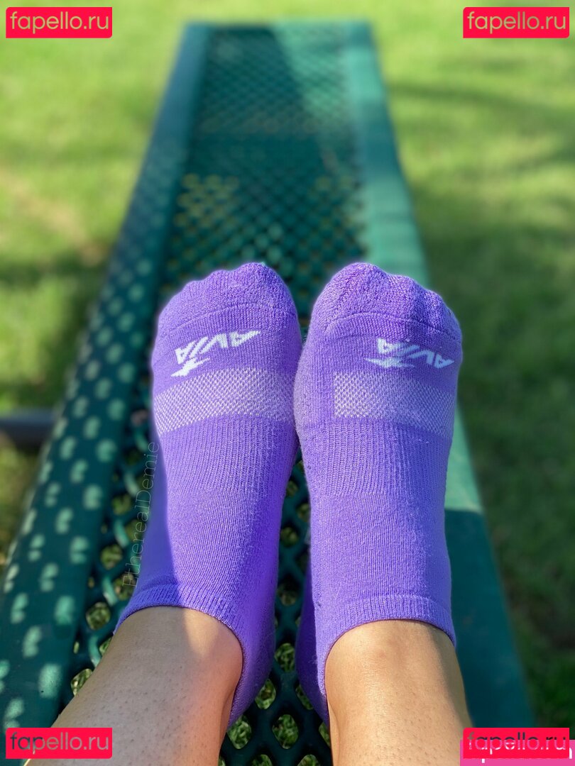 etherealdemie_feet / ohitsteddy Onlyfans Photo Gallery 