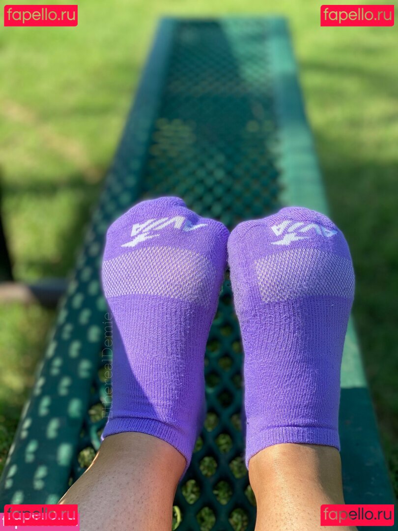 etherealdemie_feet / ohitsteddy Onlyfans Photo Gallery 