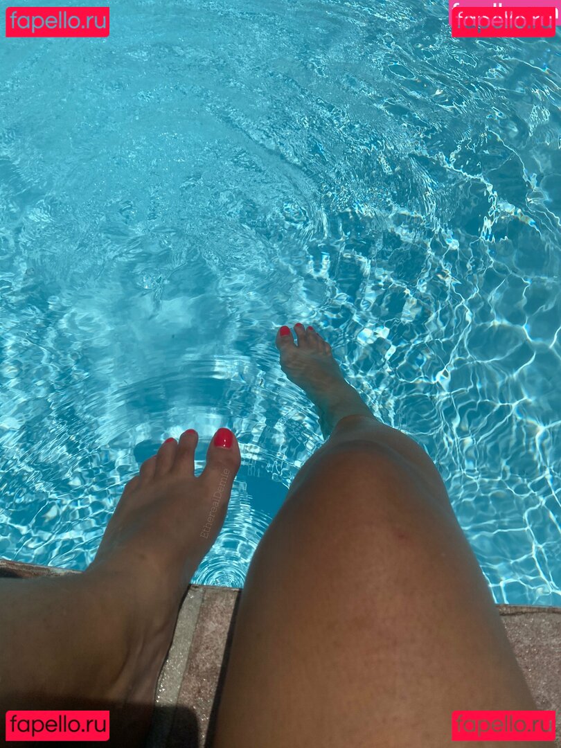 etherealdemie_feet / ohitsteddy Onlyfans Photo Gallery 