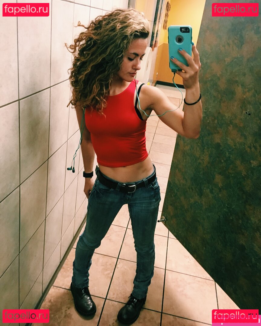 Leah Orleans / Stahr Power / tinygirlbigshow Onlyfans Photo Gallery 