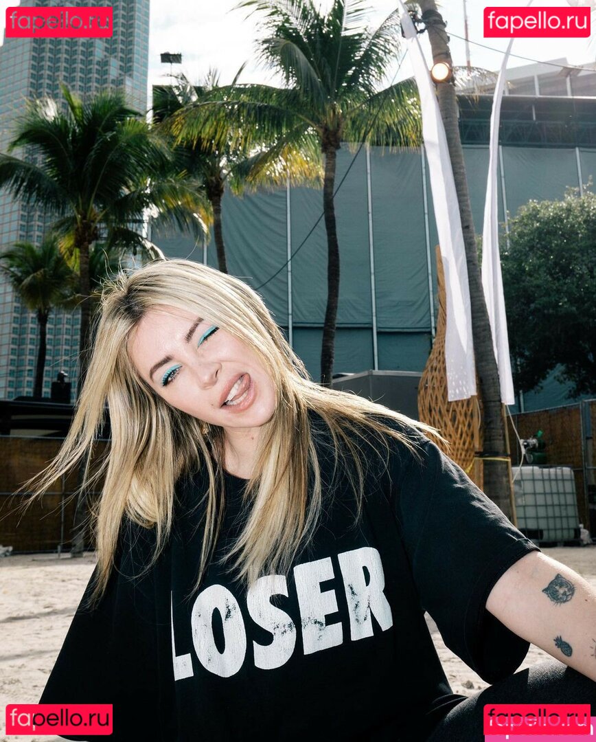 Alison Wonderland / alison_wonderland / amberlee_solidifiedsunshine / awonderland Onlyfans Photo Gallery 