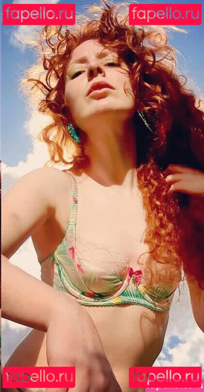 Alice Intrigue / aliceintrigue / her.hot.pics Onlyfans Photo Gallery 