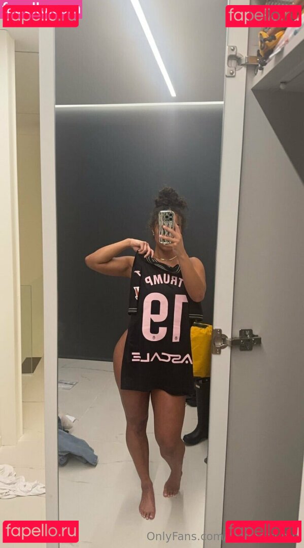 itsteannatrump / teannatrump Onlyfans Photo Gallery 