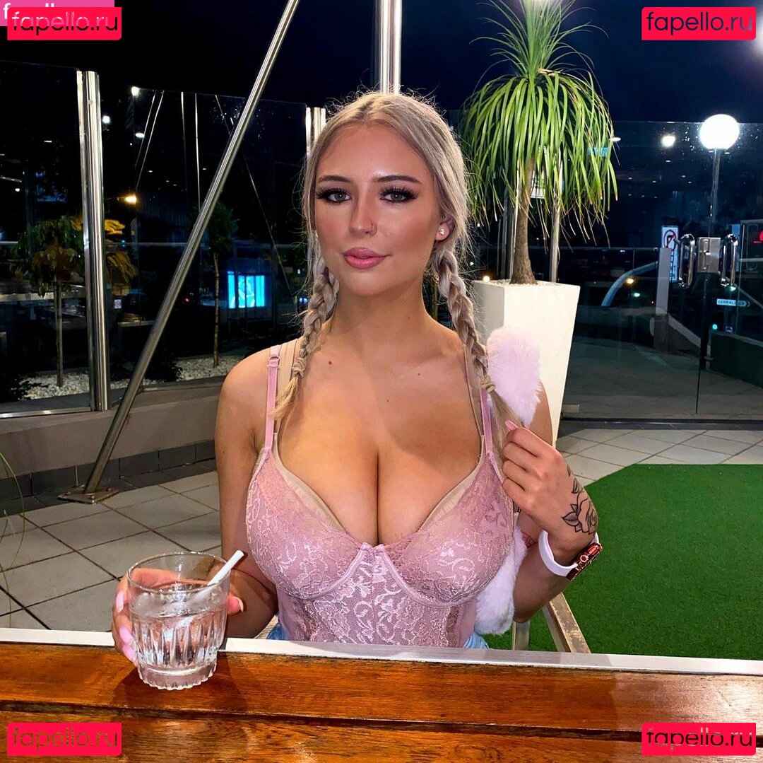 Jessica Viaal / jessicavbby / jessicaviaal Onlyfans Photo Gallery 