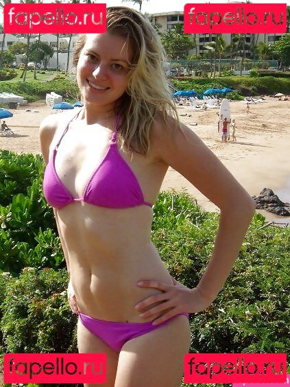 Elyse Willems / elysewillems Onlyfans Photo Gallery 