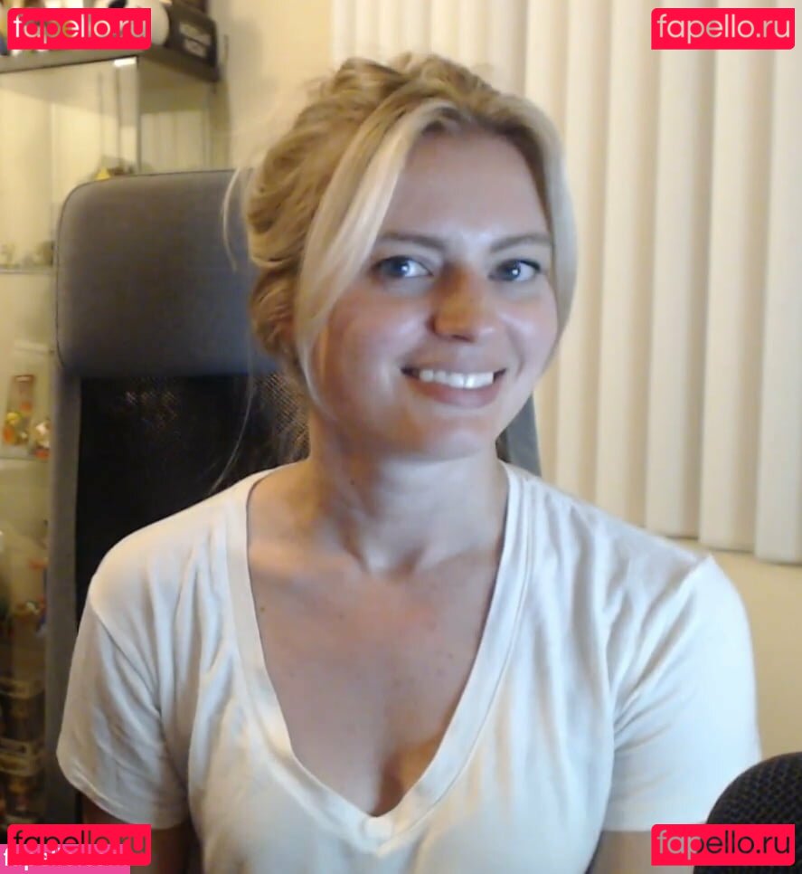 Elyse Willems / elysewillems Onlyfans Photo Gallery 