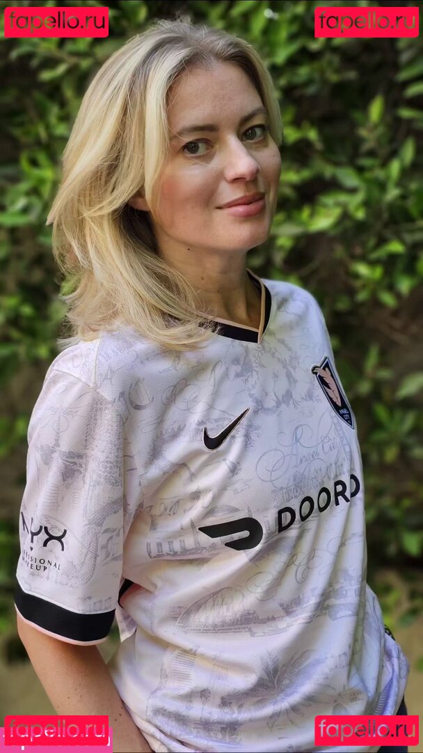 Elyse Willems / elysewillems Onlyfans Photo Gallery 