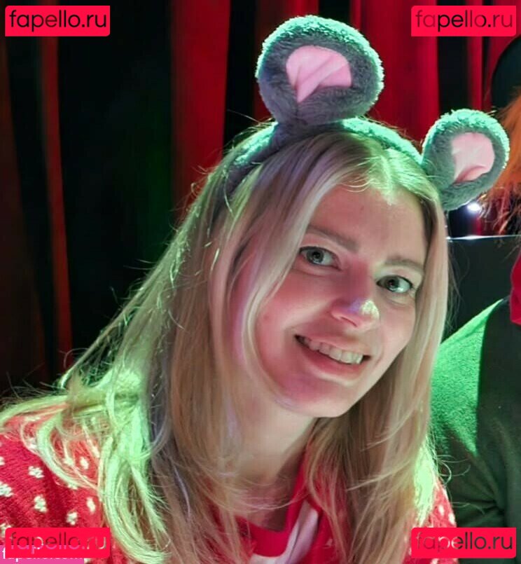 Elyse Willems / elysewillems Onlyfans Photo Gallery 