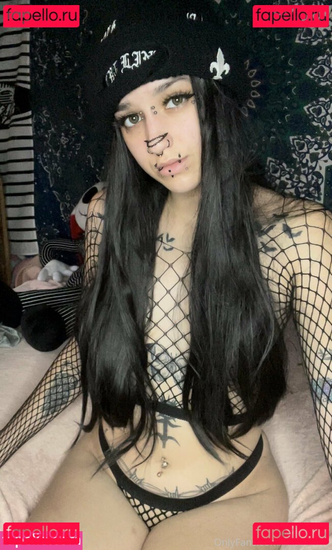 remmmyy / remmmyyy Onlyfans Photo Gallery 