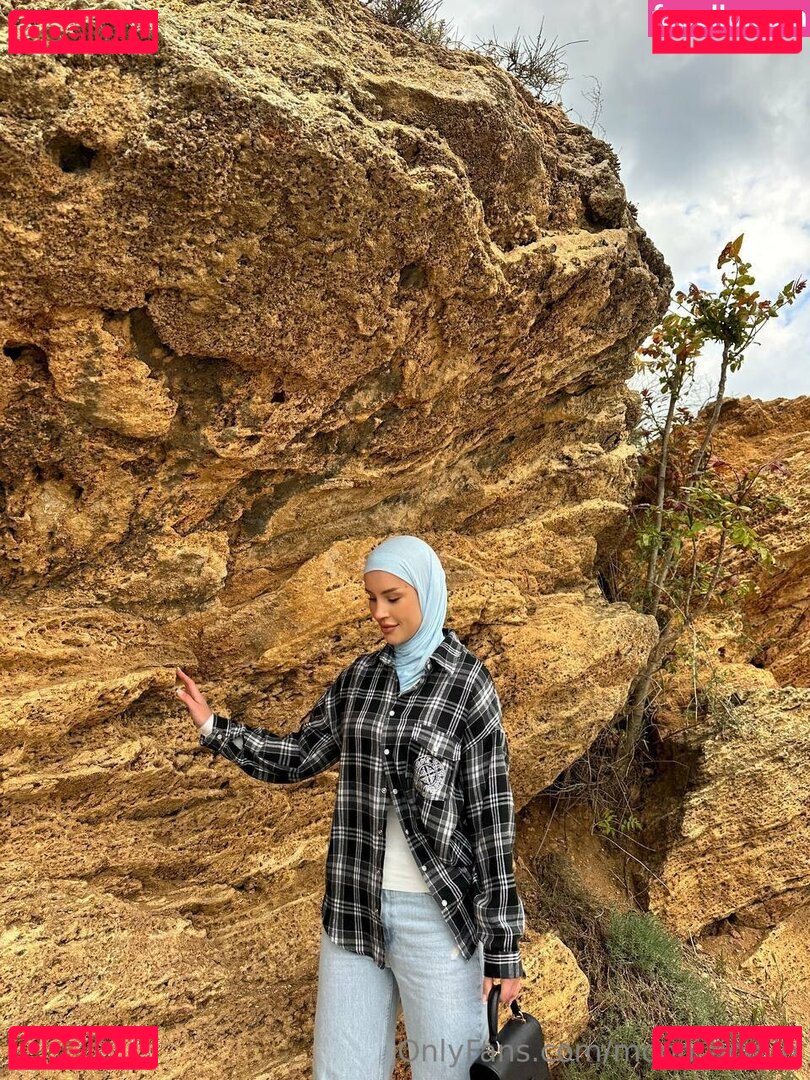 adelemoon / moon_adelin Onlyfans Photo Gallery 