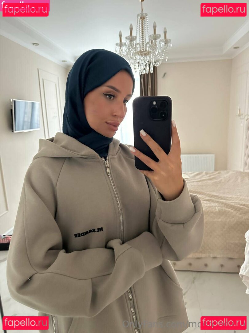 adelemoon / moon_adelin Onlyfans Photo Gallery 