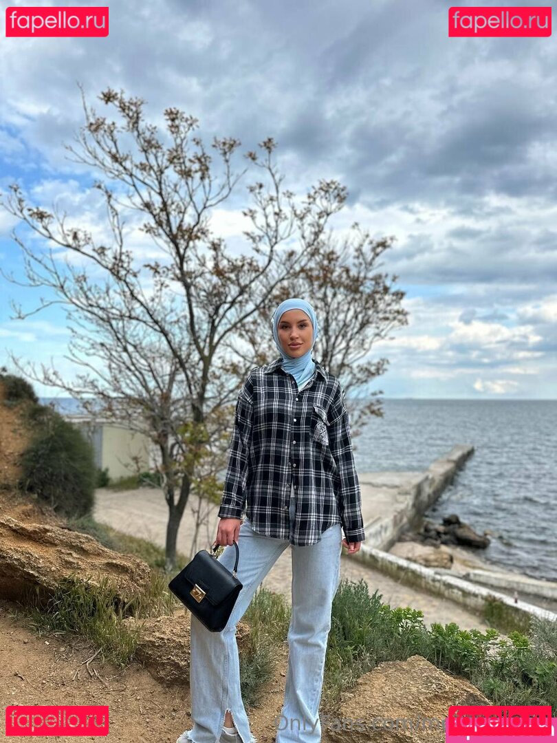 adelemoon / moon_adelin Onlyfans Photo Gallery 