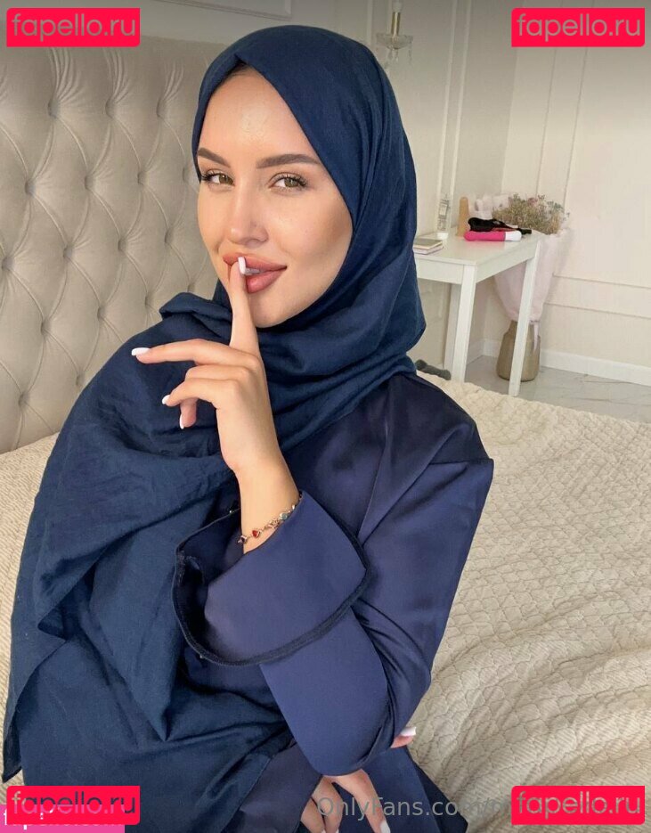 adelemoon / moon_adelin Onlyfans Photo Gallery 