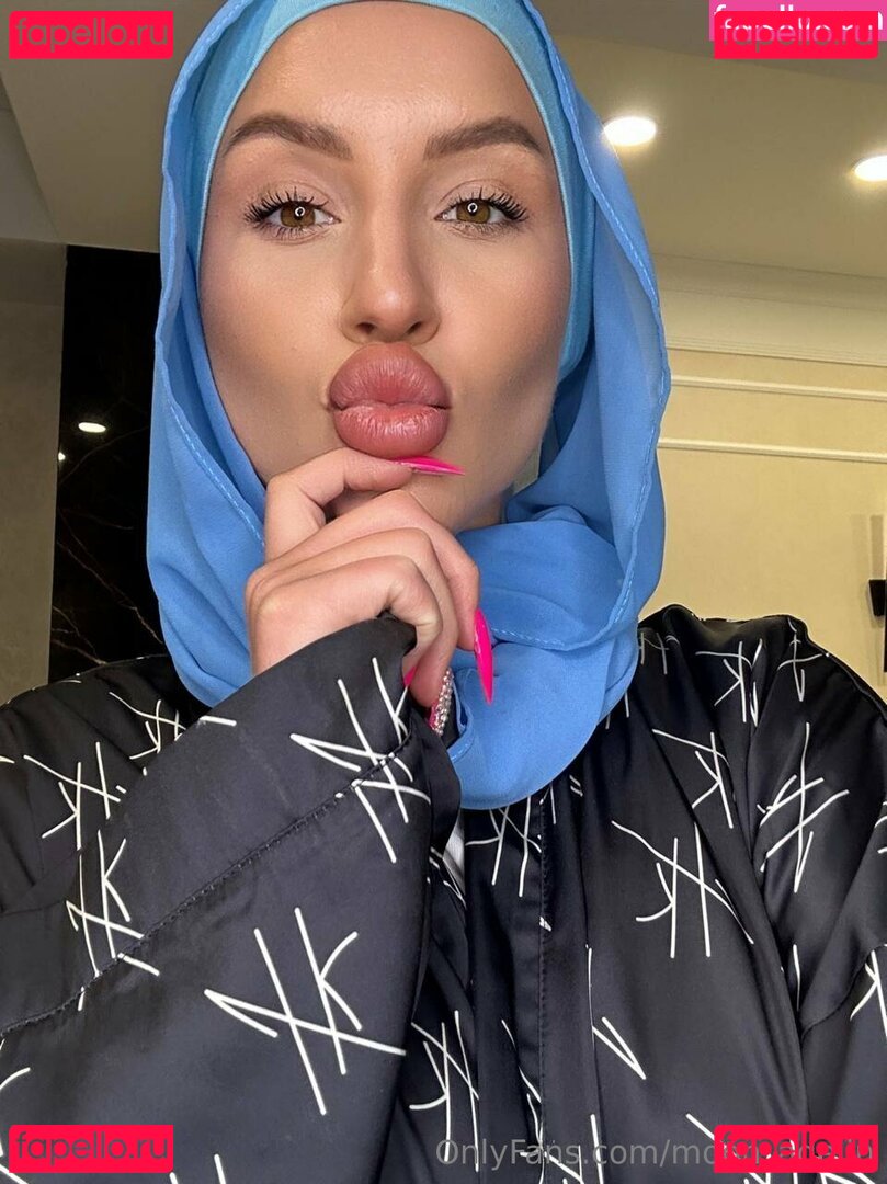 adelemoon / moon_adelin Onlyfans Photo Gallery 