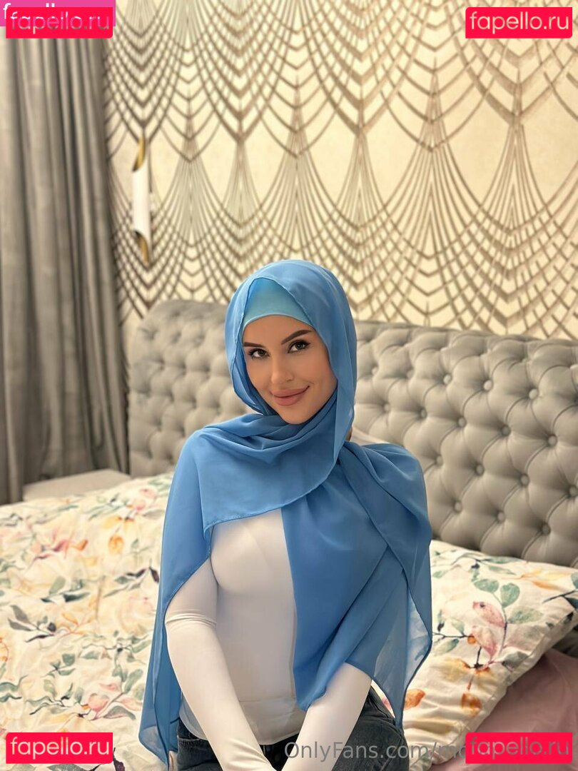 adelemoon / moon_adelin Onlyfans Photo Gallery 