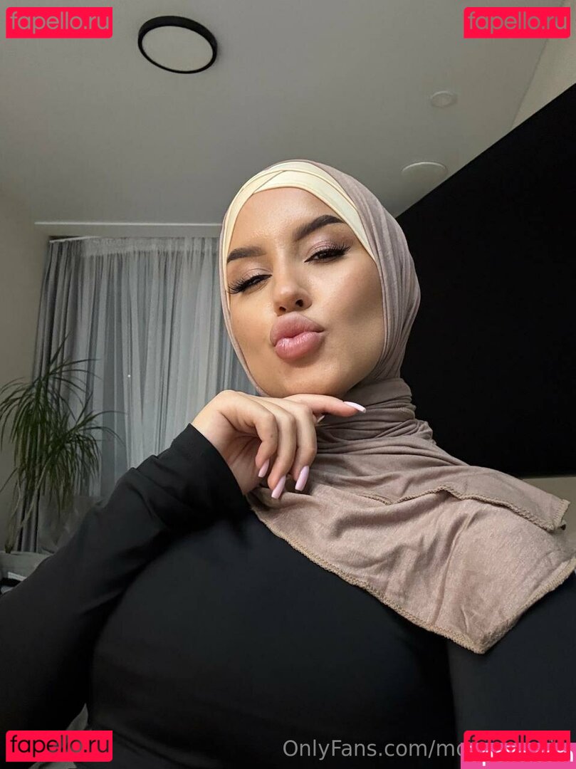 adelemoon / moon_adelin Onlyfans Photo Gallery 