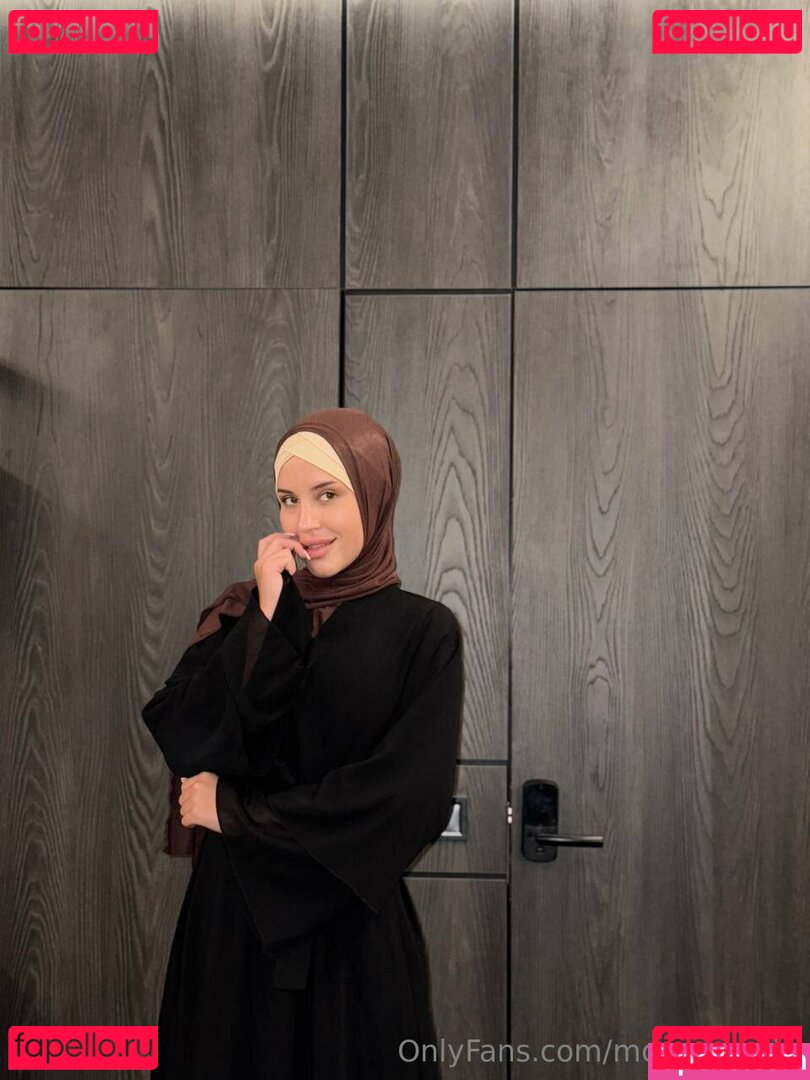 adelemoon / moon_adelin Onlyfans Photo Gallery 