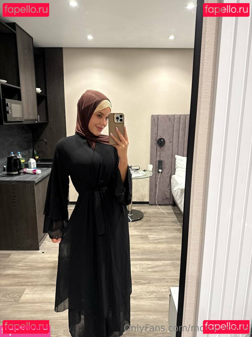 adelemoon / moon_adelin Onlyfans Photo Gallery 