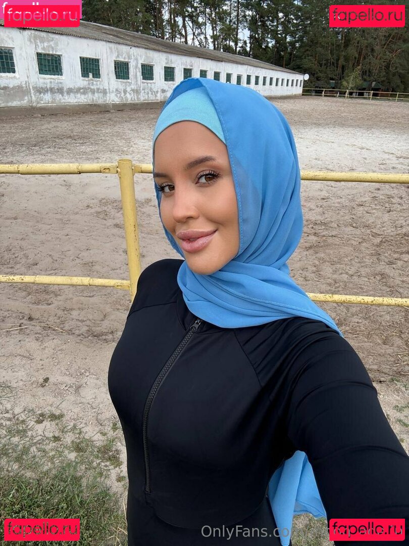 adelemoon / moon_adelin Onlyfans Photo Gallery 