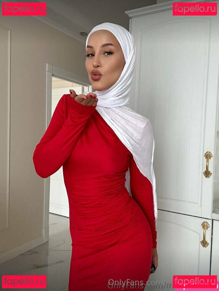 adelemoon / moon_adelin Onlyfans Photo Gallery 