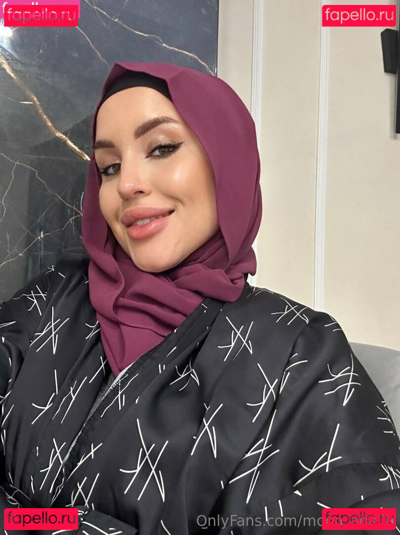 adelemoon / moon_adelin Onlyfans Photo Gallery 