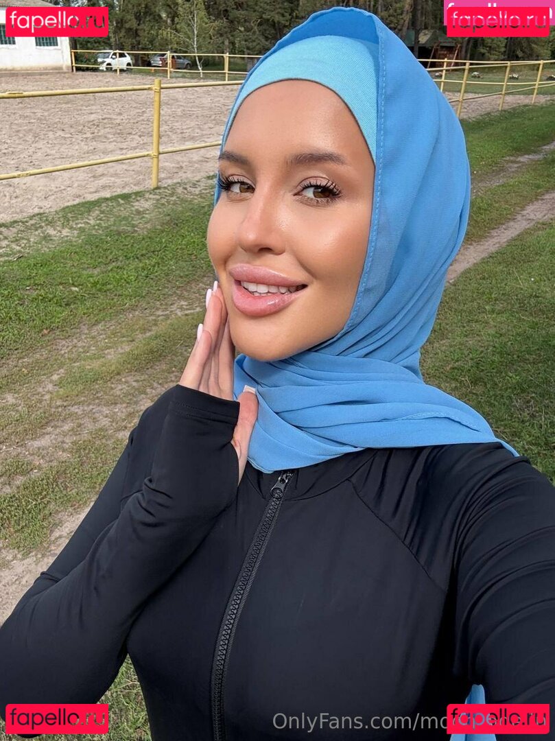 adelemoon / moon_adelin Onlyfans Photo Gallery 