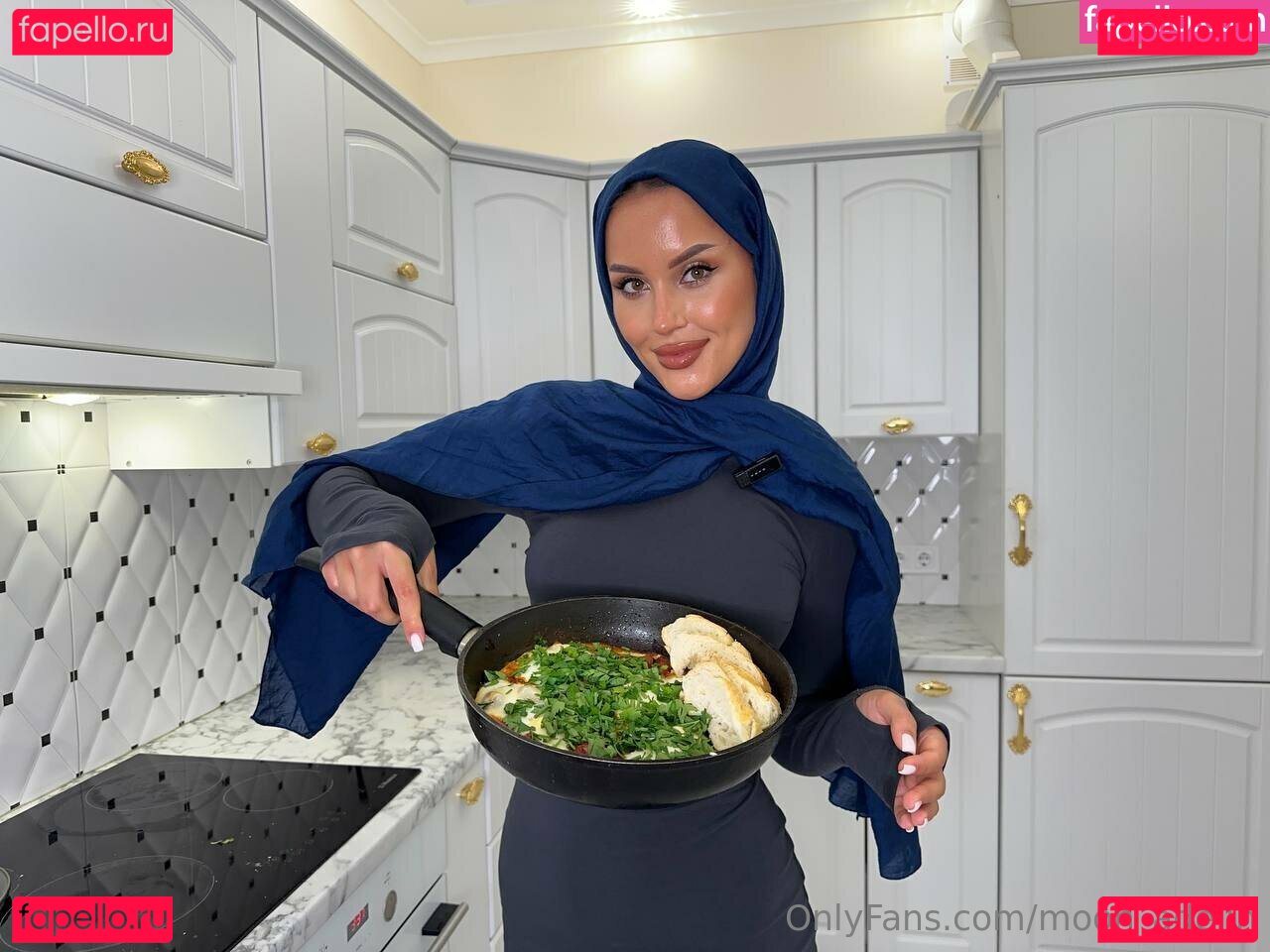 adelemoon / moon_adelin Onlyfans Photo Gallery 