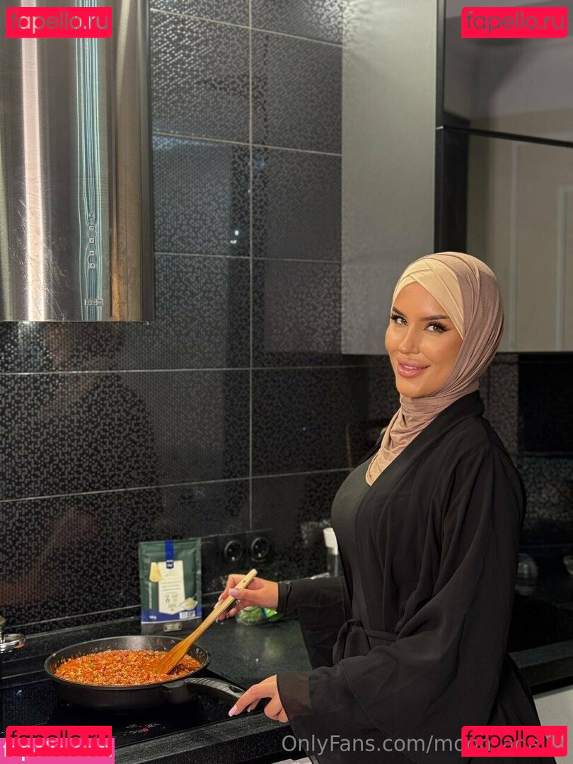 adelemoon / moon_adelin Onlyfans Photo Gallery 