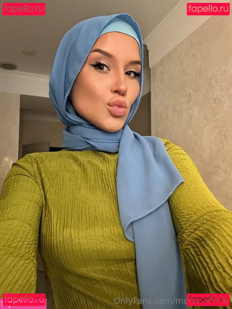 adelemoon / moon_adelin Onlyfans Photo Gallery 