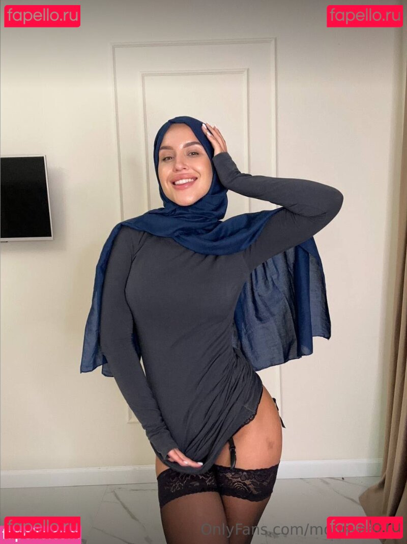 adelemoon / moon_adelin Onlyfans Photo Gallery 