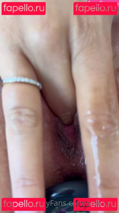 Belllexox / emmanuelle.p.g Onlyfans Photo Gallery 