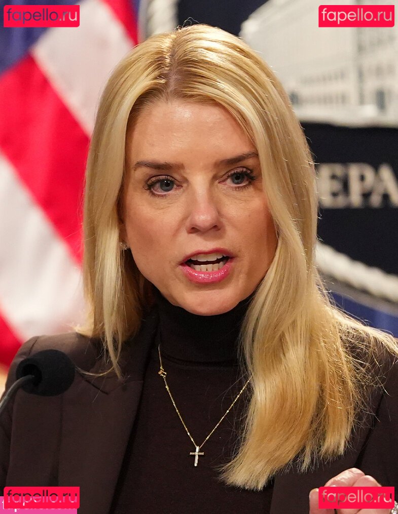 Pam Bondi / pambondi Onlyfans Photo Gallery 