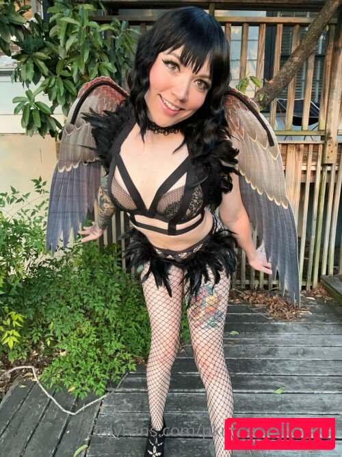 Pkmnmasterholly Nude Onlyfans Photo 37