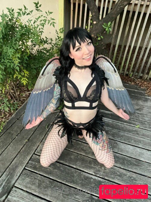 Pkmnmasterholly Nude Onlyfans Photo 24