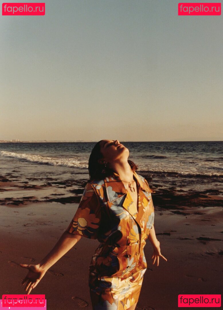 Kiernan Shipka / kiernanshipka Onlyfans Photo Gallery 