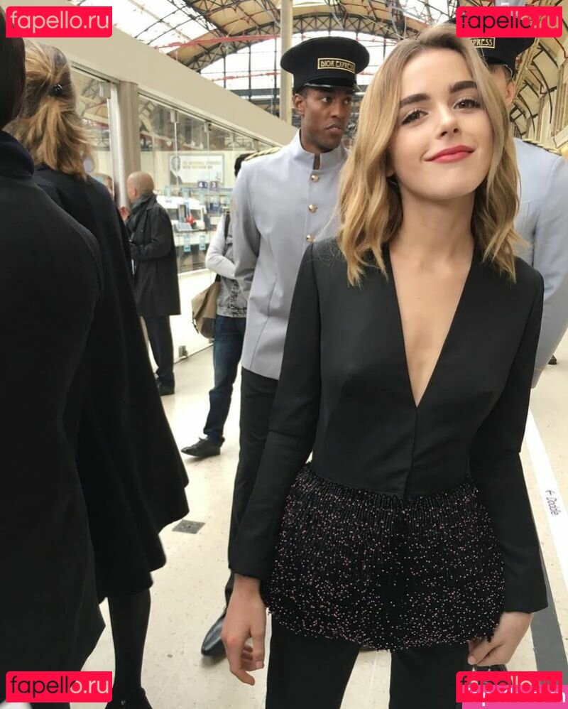Kiernan Shipka / kiernanshipka Onlyfans Photo Gallery 