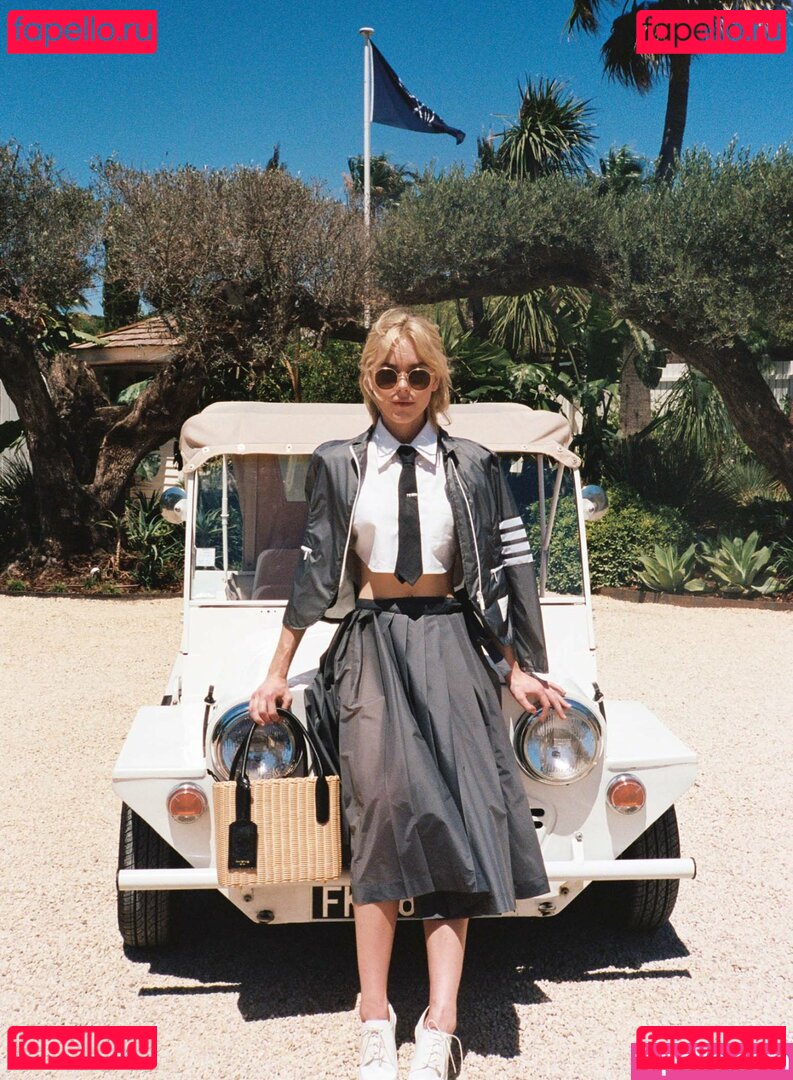 Kiernan Shipka / kiernanshipka Onlyfans Photo Gallery 