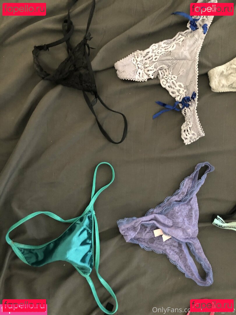 winter._.rayne / winterraynexo Onlyfans Photo Gallery 