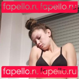 Isabellemalavasi / isabellmalavasi Onlyfans Photo Gallery 