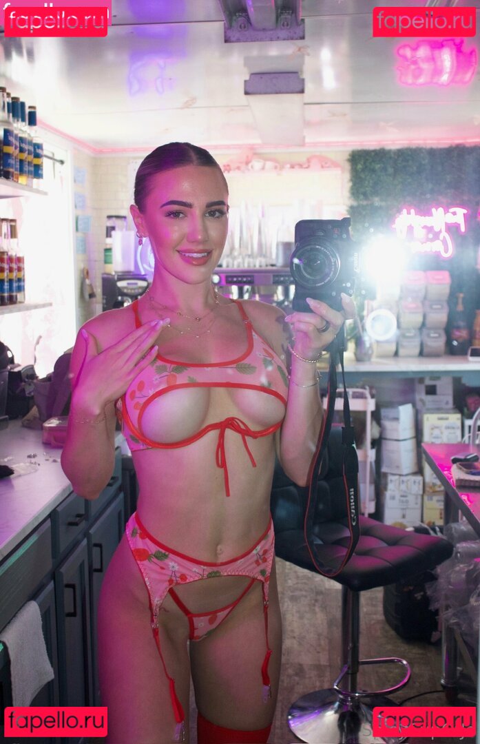 spicycupofjo Onlyfans Photo Gallery 