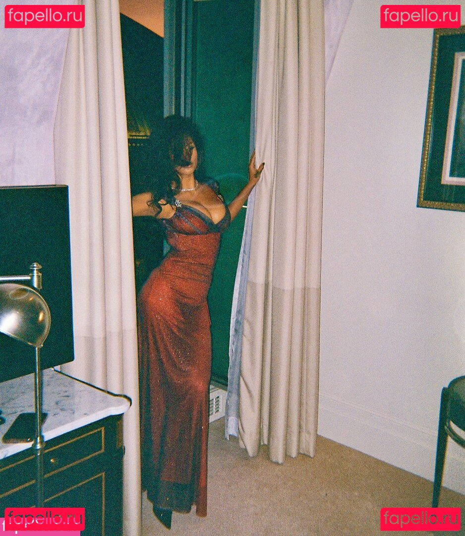 Koko Angel / kokoilsanker / therealhotcoco Onlyfans Photo Gallery 