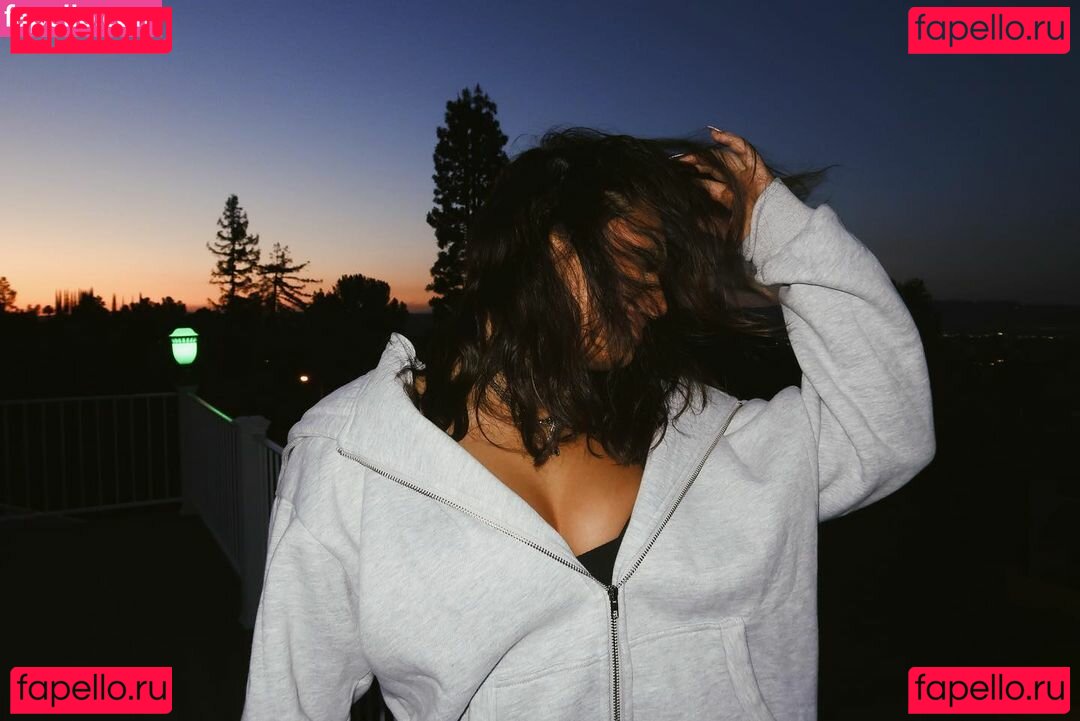 Avani Gregg / avani Onlyfans Photo Gallery 