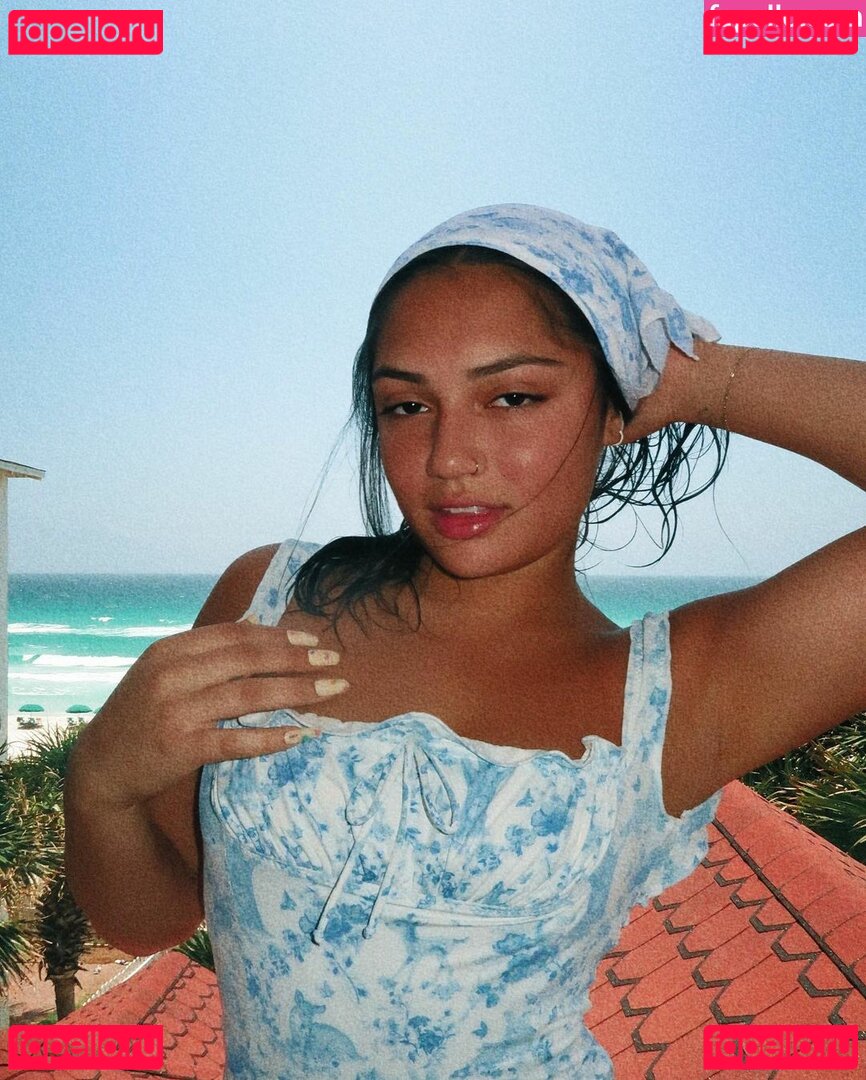 Avani Gregg / avani Onlyfans Photo Gallery 