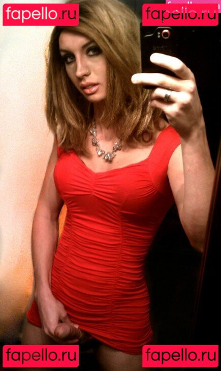 Eve Imightbe / Ez_pz_evie / evieserena / quitsweatingme Onlyfans Photo Gallery 